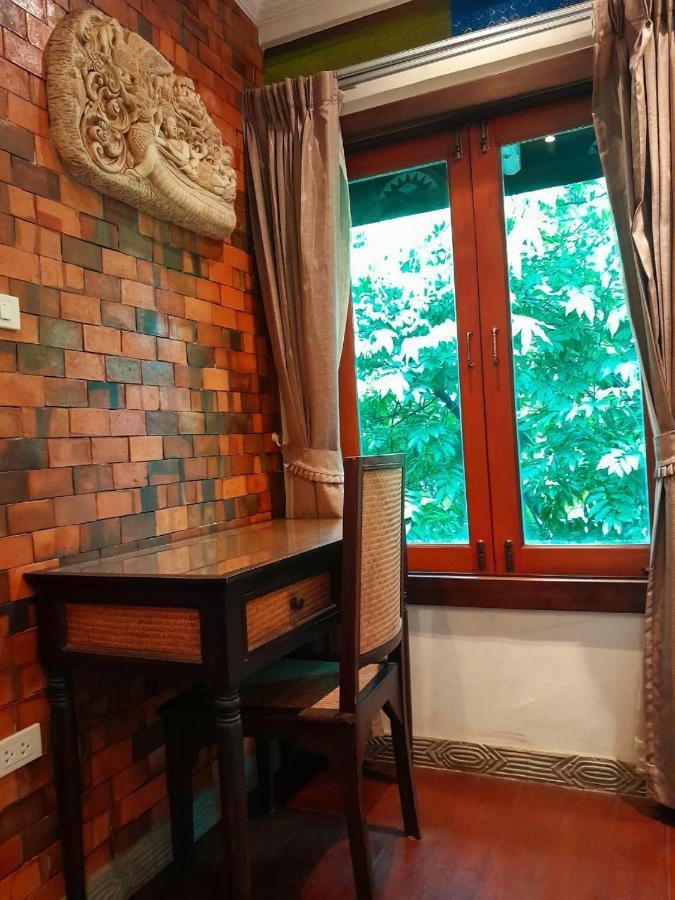 Avara Signature House Hotel Чиангмай Екстериор снимка