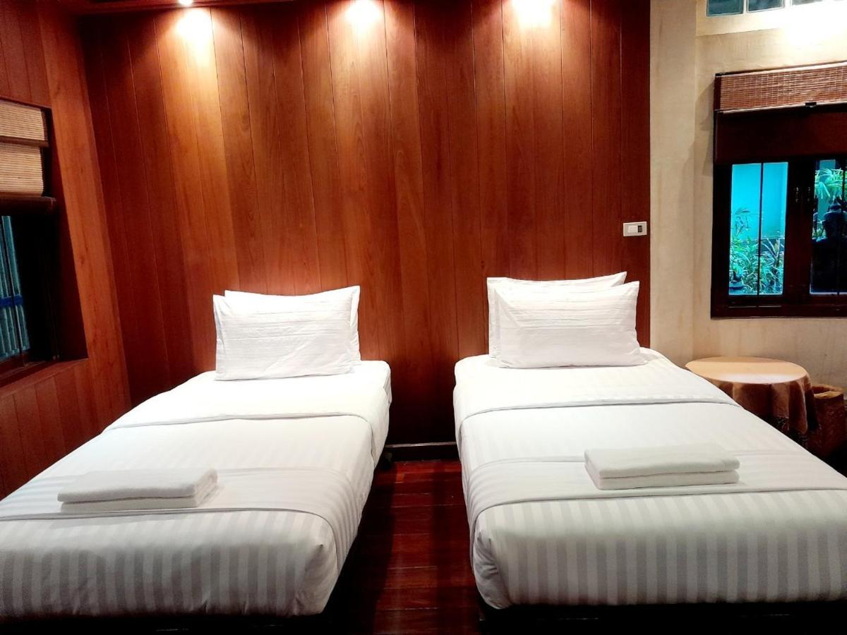 Avara Signature House Hotel Чиангмай Екстериор снимка